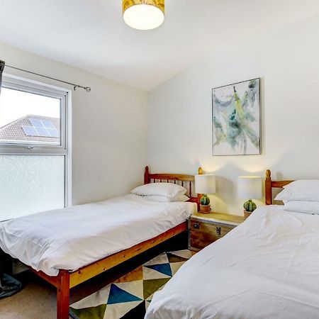 Lovely 3 Bed House In Bristol Exterior foto