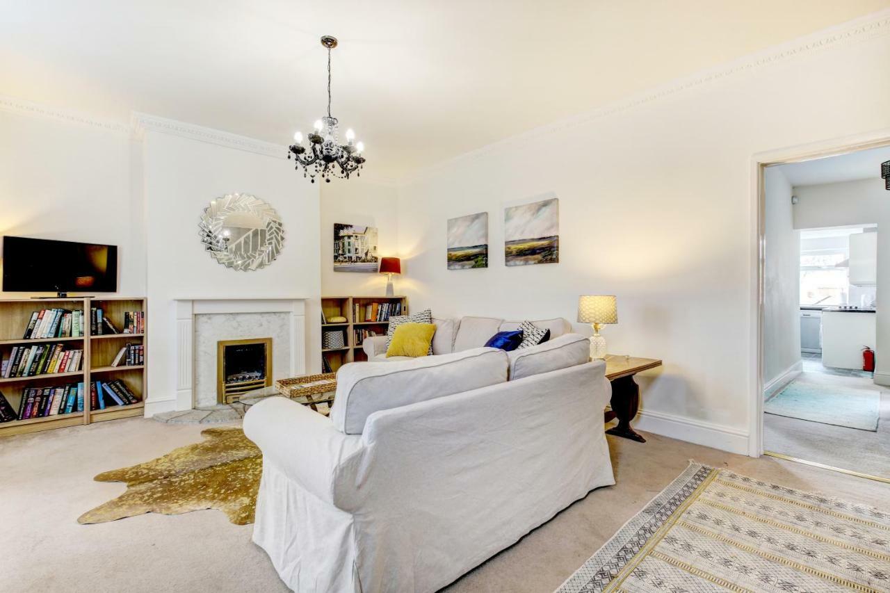 Lovely 3 Bed House In Bristol Exterior foto