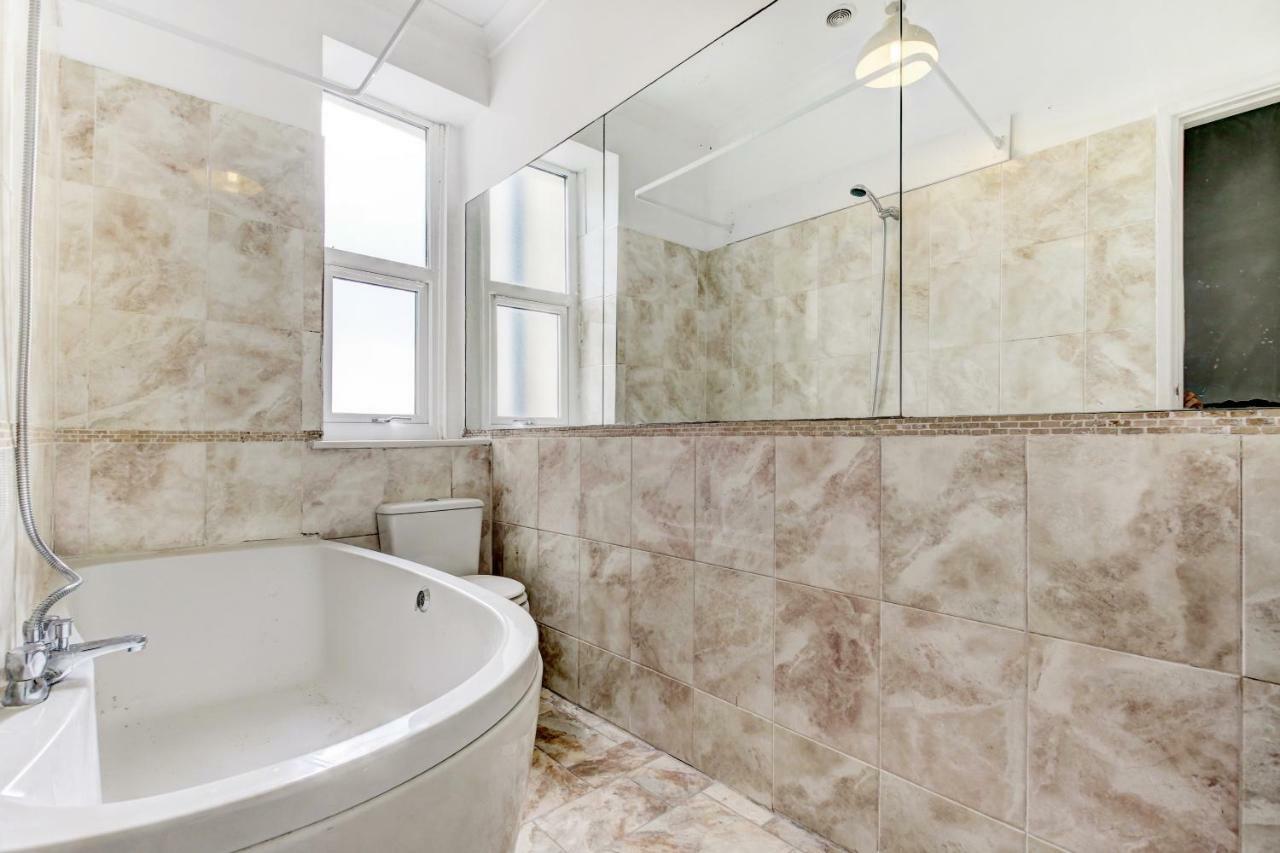 Lovely 3 Bed House In Bristol Exterior foto